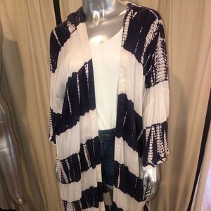 NWT Navy Blue And White Tie Dye Type Kimono